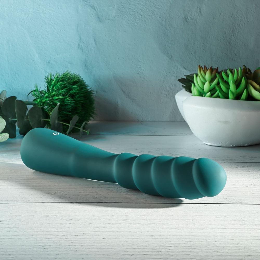 Gender X SCORPION - Green 21.2 cm USB Rechargeable Vibrator - GX-RS-3793-2