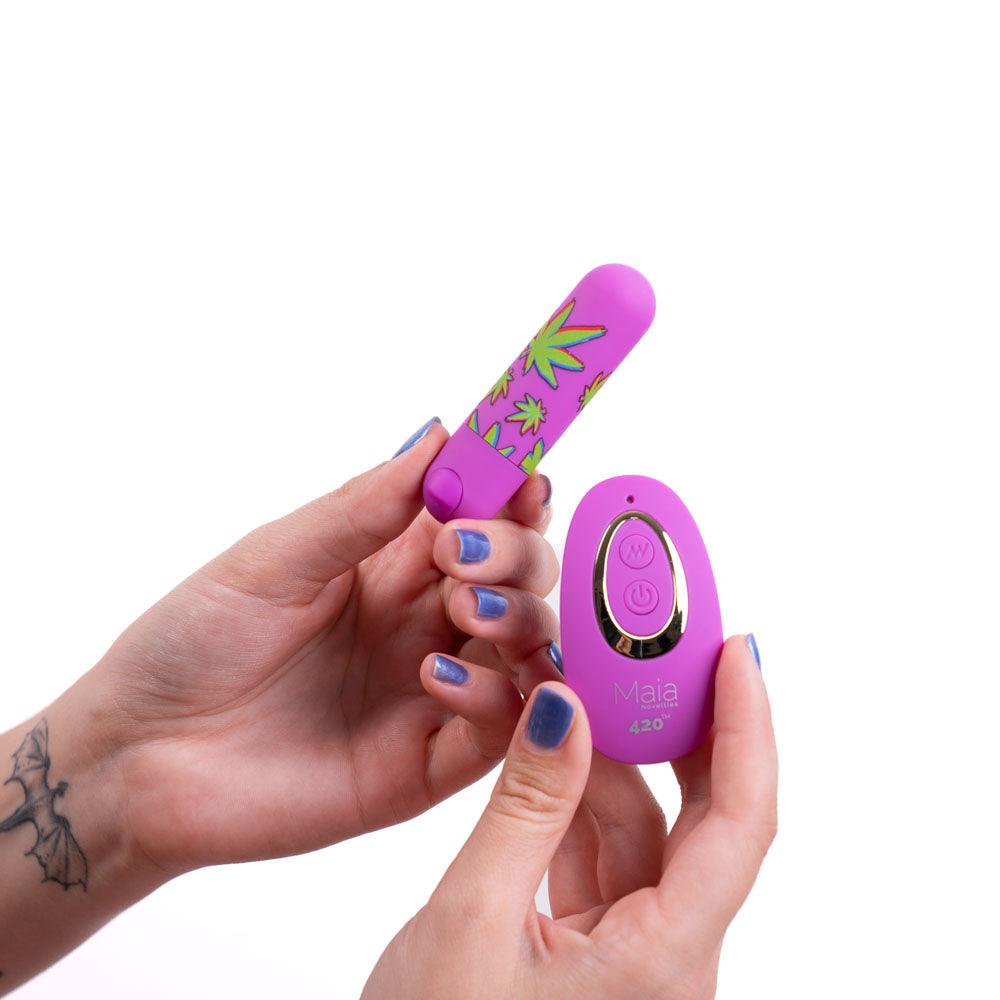 Maia JESSI 420 Remote - Purple 7.6 cm USB Rechargeable Bullet with Wireless Remote - RM330-LF2