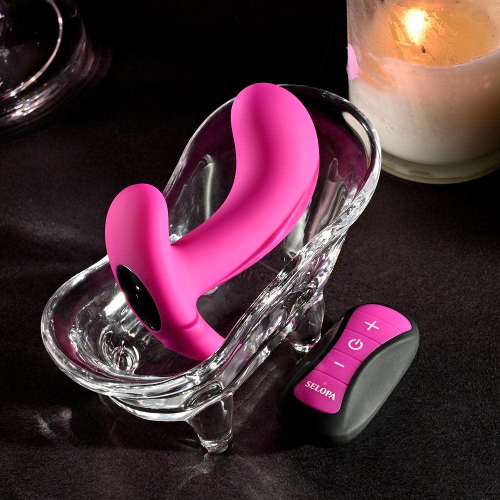 Selopa HOOKING UP - Pink 9.5 cm USB Rechargeable Vibrator with Wireless Remote - SL-RS-4219-2