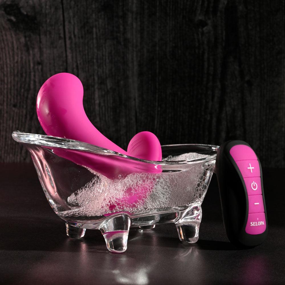 Selopa HOOKING UP - Pink 9.5 cm USB Rechargeable Vibrator with Wireless Remote - SL-RS-4219-2