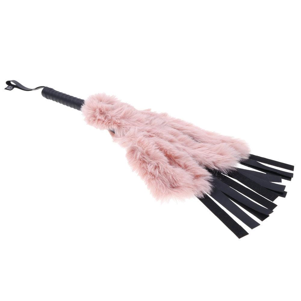 Sex & Mischief Brat Faux Fur Flogger - Black 50 cm Whip with Pink Faux Feather - SS09848